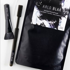 FP Arlo Blak Activated Charcoal with brush